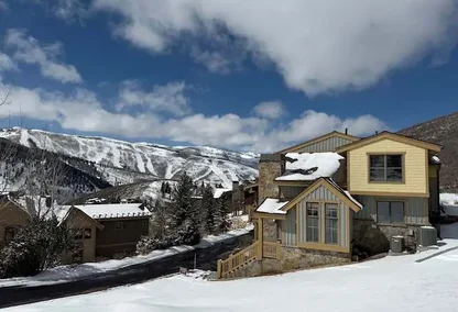 Townhomes on April Mountain